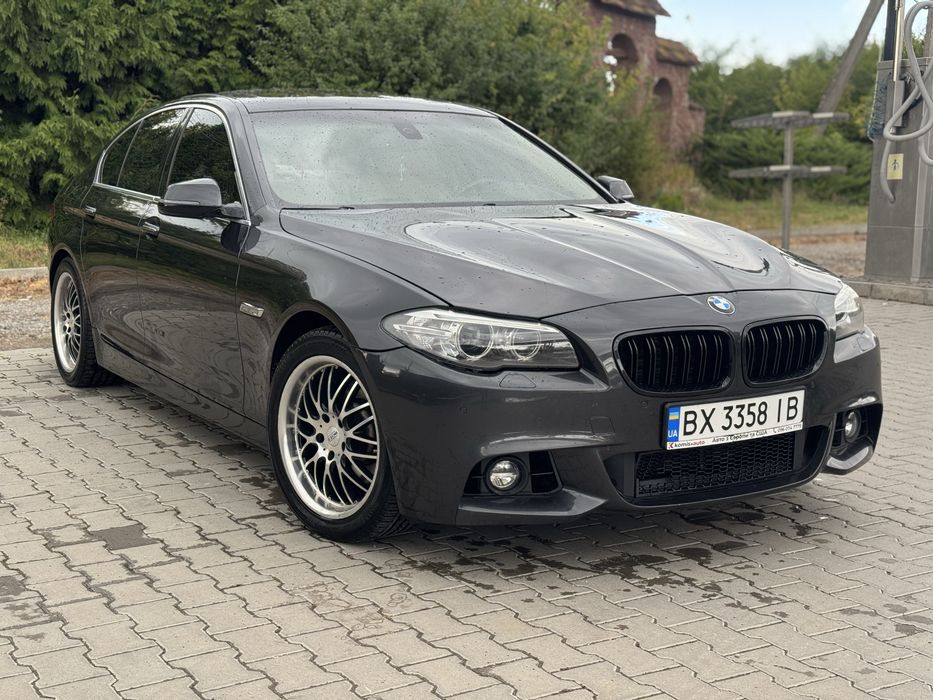 Bmw f10 2013 рік