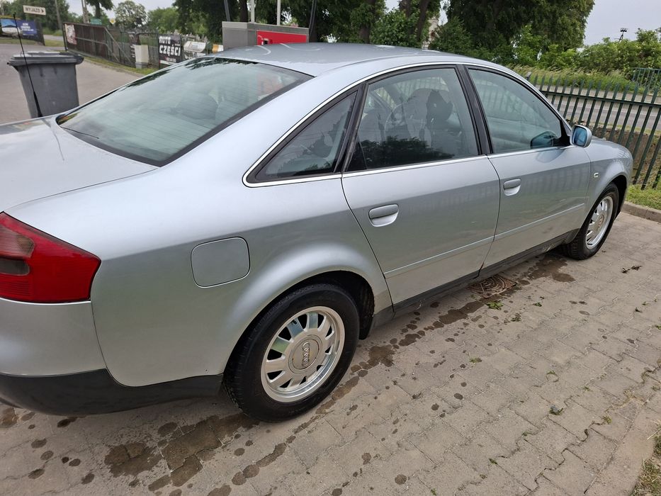Audi a6 sedan limuzyna