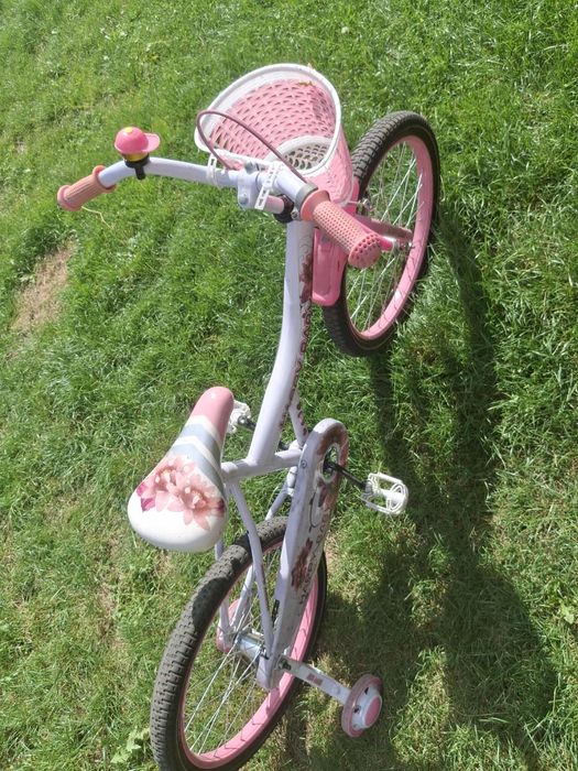 Sprzedam rower różowo biały