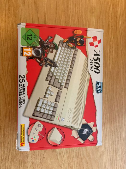 Amiga a500 mini plus pendrive z grami
