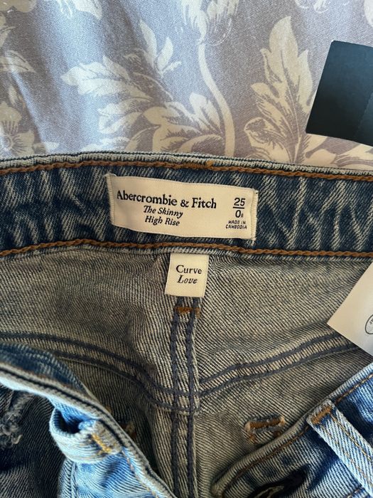 Nowe jeansy Abercrombie & Fitch