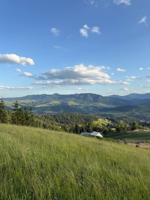 Продаж видової ділянки, поруч комунікації та гарний заїзд