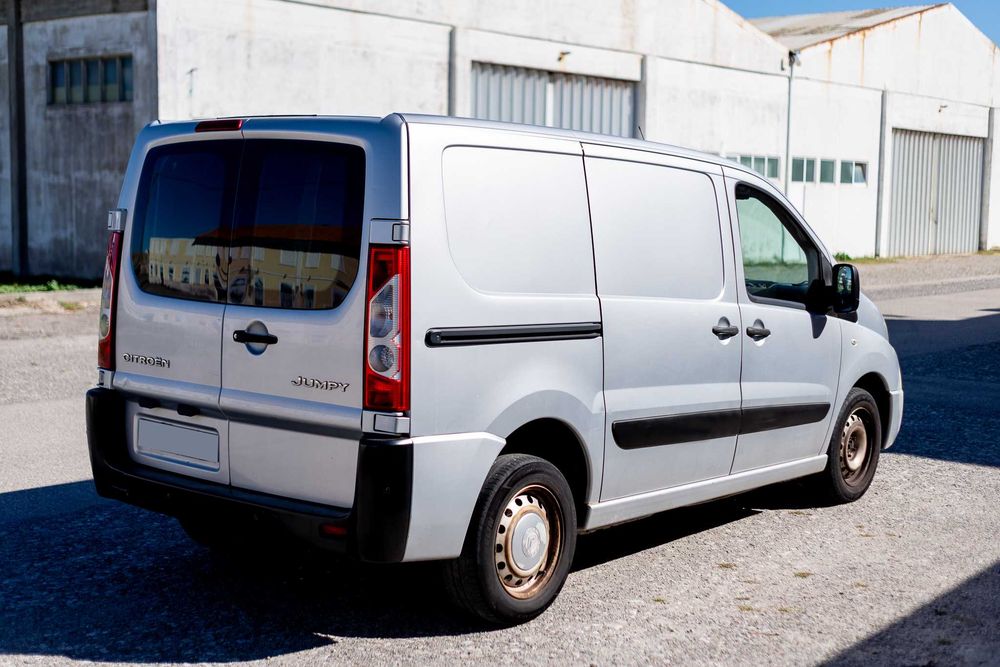 Citroën Jumpy 2.0 HDi (120cv) – O "Tanque" do Trabalho (Com GPS de Origem!)