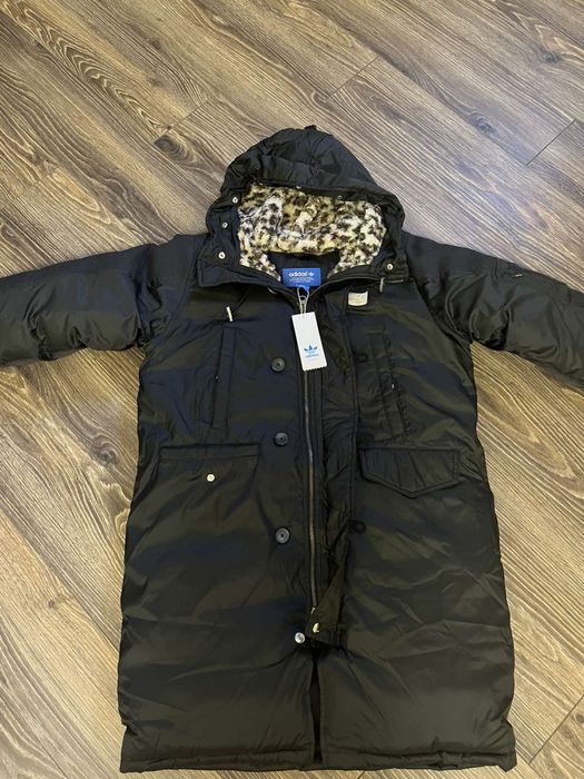 Пуховик Адідас