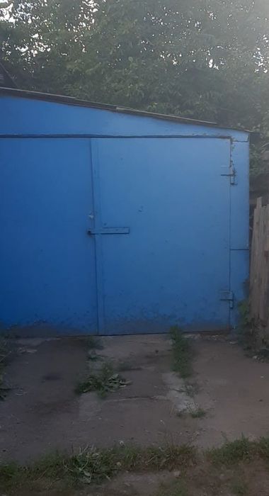 Продам гаражні ворота