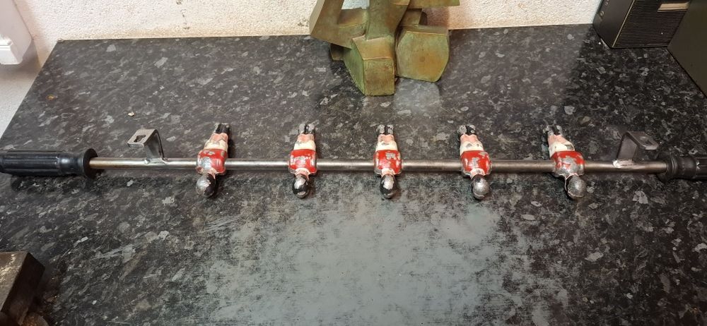 Cabide personalizado com matraquilhos