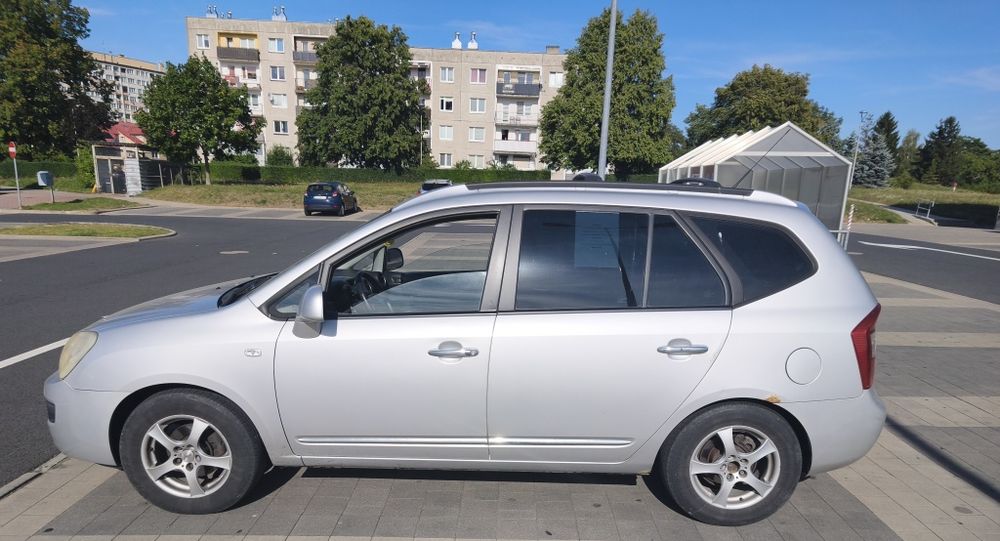 KIA CARENS 2.0 CRDI 140 koni