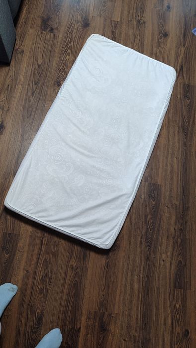 Продам ортопедичний матрац для новонароджених