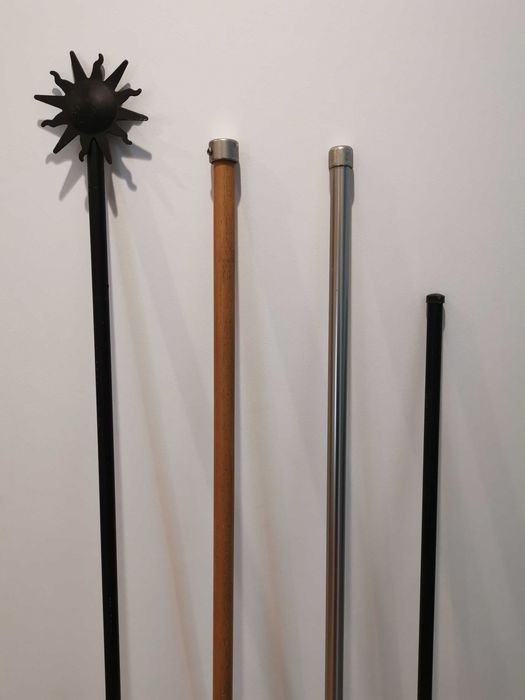 Conjunto de 4 varões de cortinado usados + 4 terminais