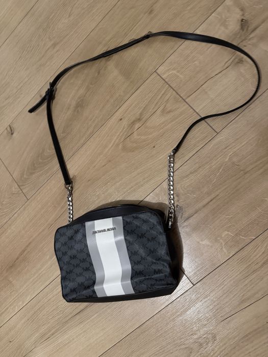 Torebka Michael Kors mala uszkodzony pasek!