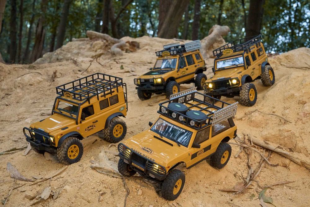 Машинка на радіокеруванні FMS 1:24 FCX24M Land Rover RANGE ROVER