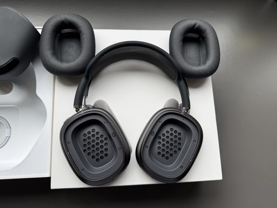 AirPods Max 1 gen.
