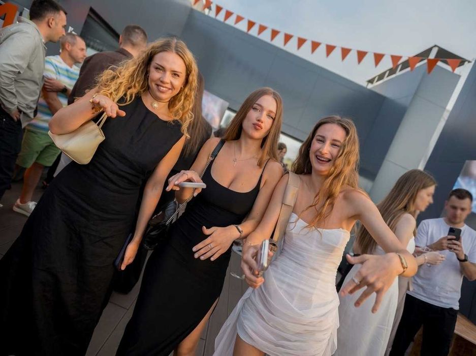 DJ і ведучий на весілля, ювілей, вечірку в Одесі – 350 $ під ключ, танці й караоке