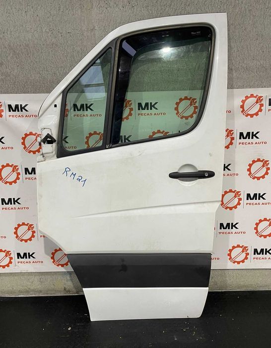 Porta frontal esquerda Mercedes Sprinter 2015