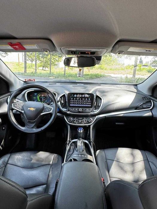 Chevrolet Volt 2016 гібрид плагін