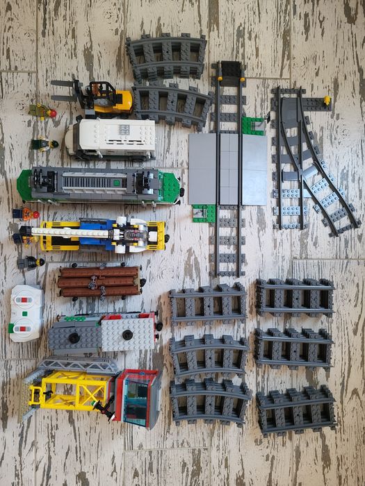 Конструктор LEGO City Вантажний потяг (60198)