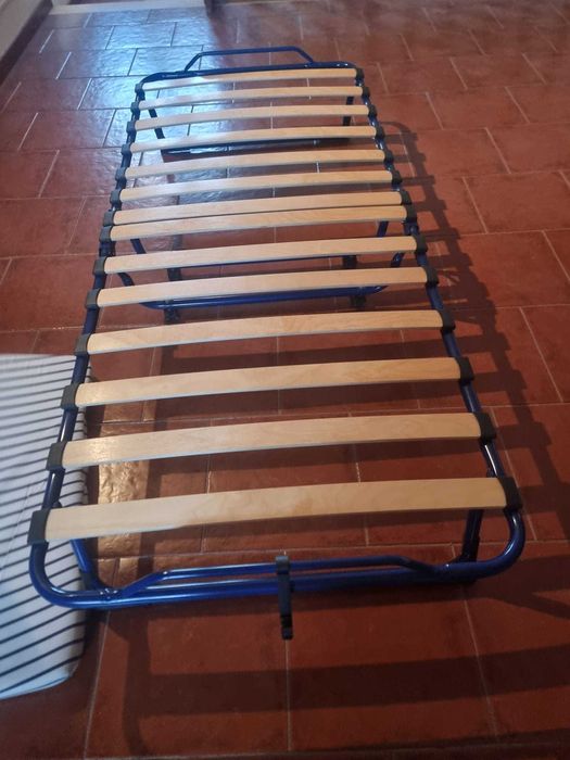 Cama desdobrável