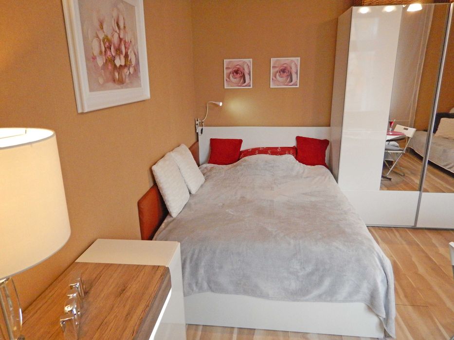 KOŁOBRZEG CENTRUM pokój 2, 3, 4 os /morze 15 min/ PKP i PKS 10 min.