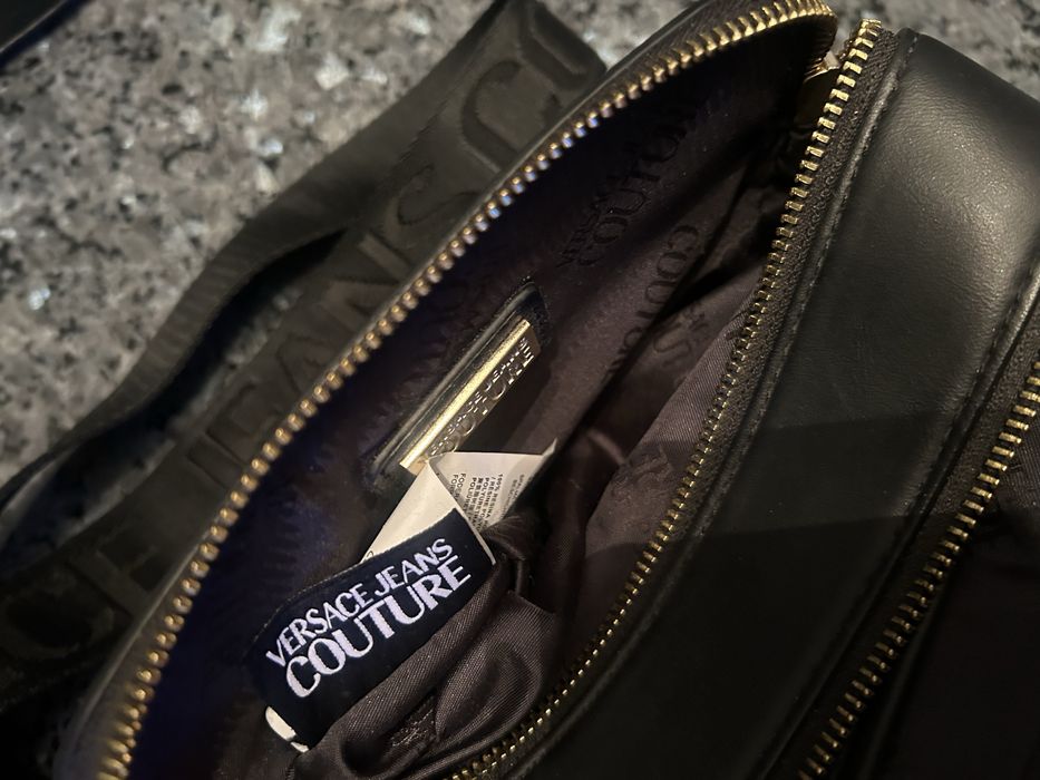 Torebka Versace Jeans Couture z brelokami