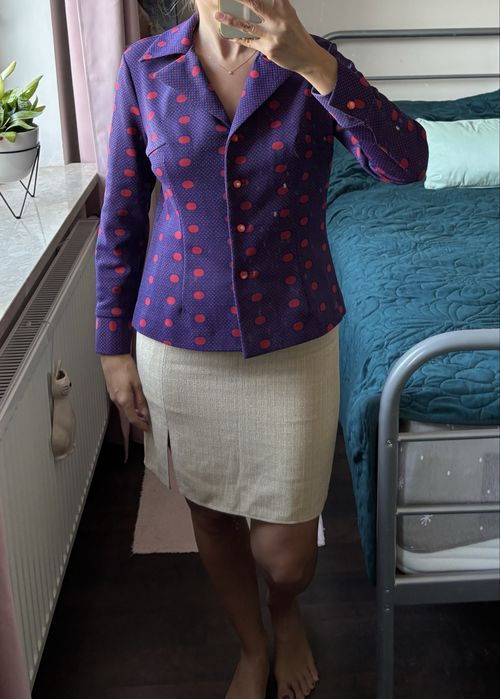 Dom mody Lid w łodzi retro marynarka z czerwonymi guzikami. Unikat