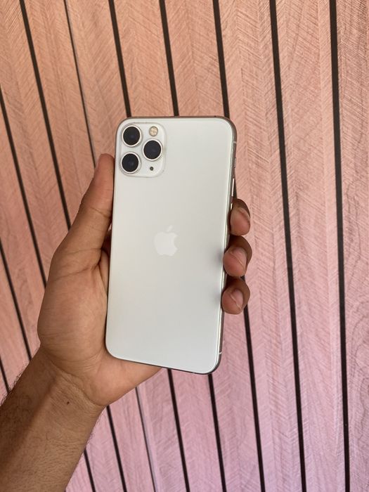 iPhone 11 Pro em excelentes condições