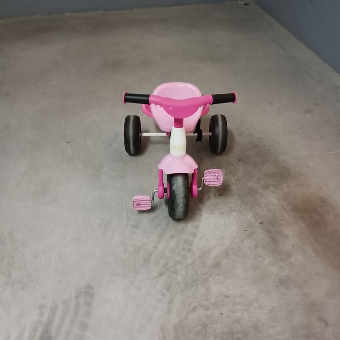 Triciclo rosa ! Veja preço!