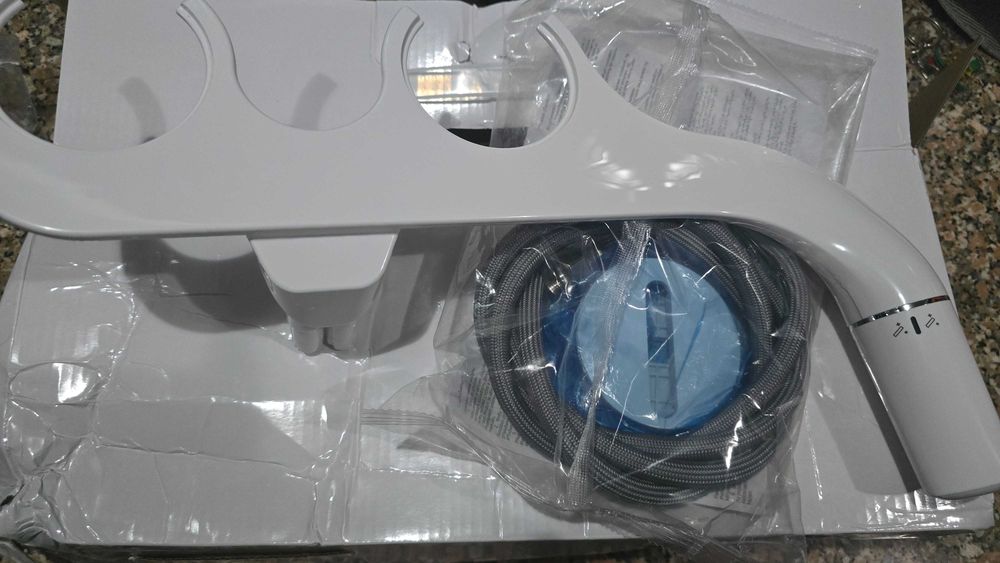 Sistema bidé para sanitas, para dextros ou canhotos