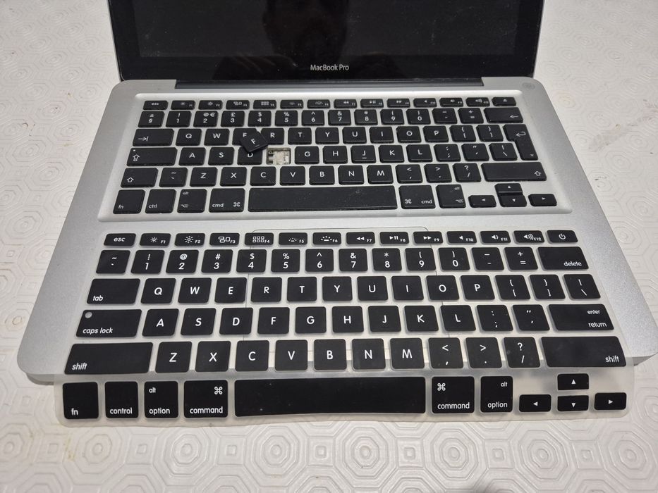 Macbook Pro com teclado em inglês