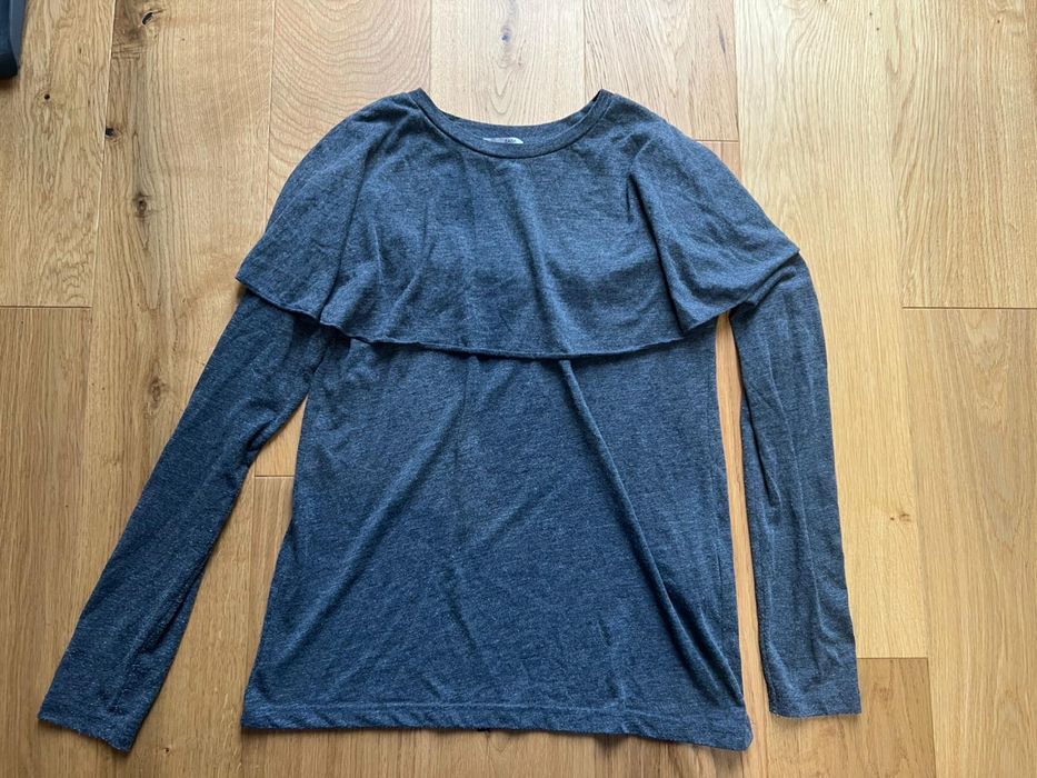 Ciemnoszary longsleeve Zara z falbana