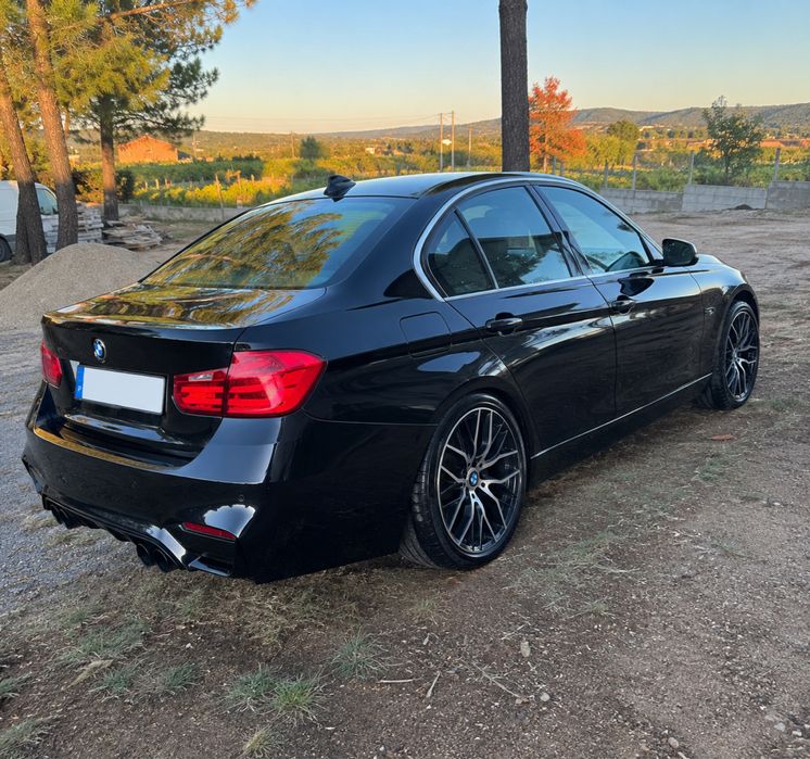 BMW 318D 2.0  Sport - look M