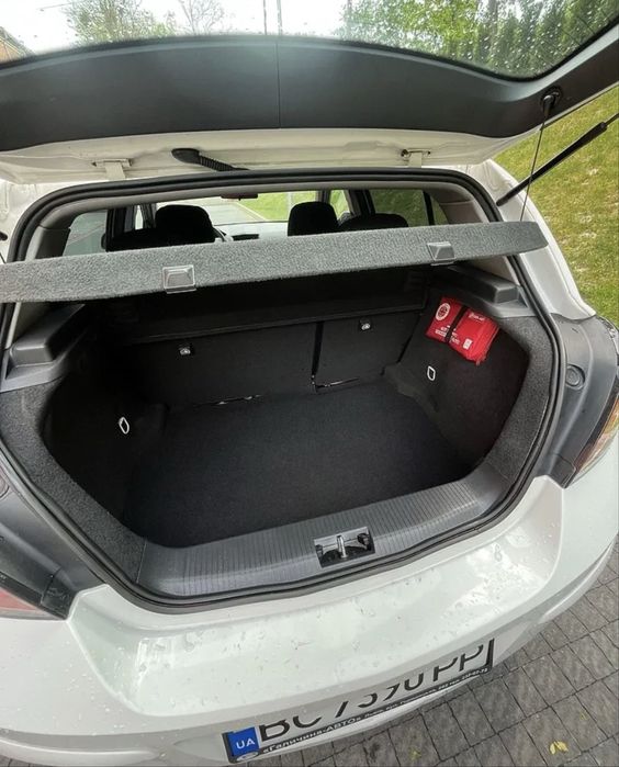 Продаю Opel Astra 2014 !