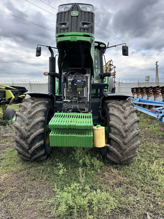 John Deere 6195M
