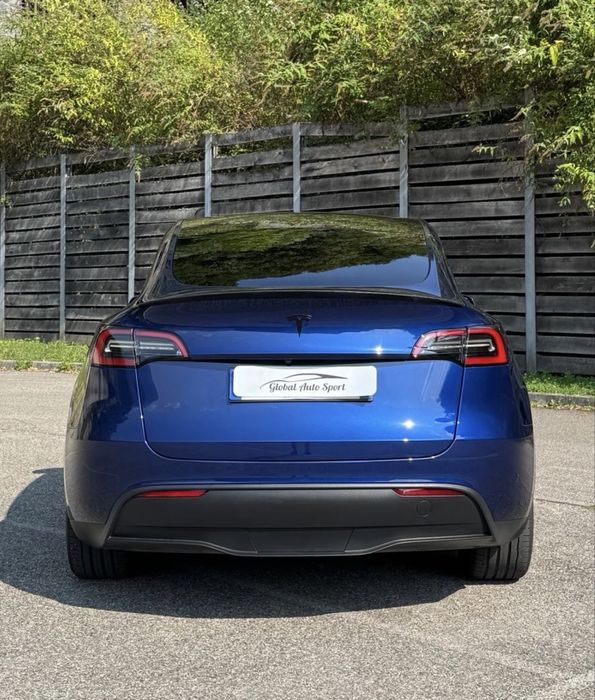 Tesla Model Y RWD