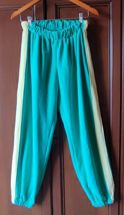 Спортивные брюки бирюза р.L/52-54 и черные XL