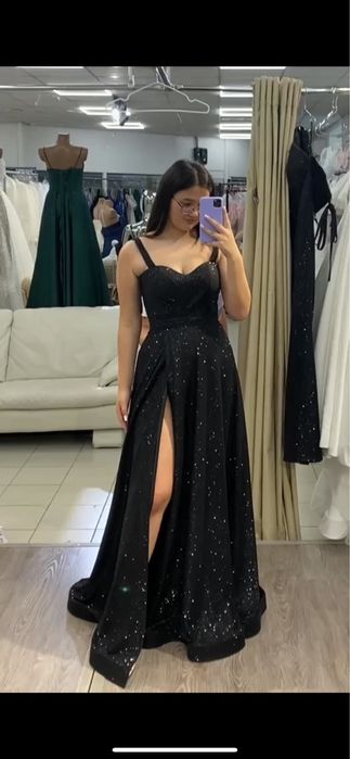 Вечірня сукня. З блискітками