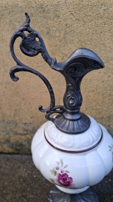 Jarro vitoriano antigo, Wavecrest