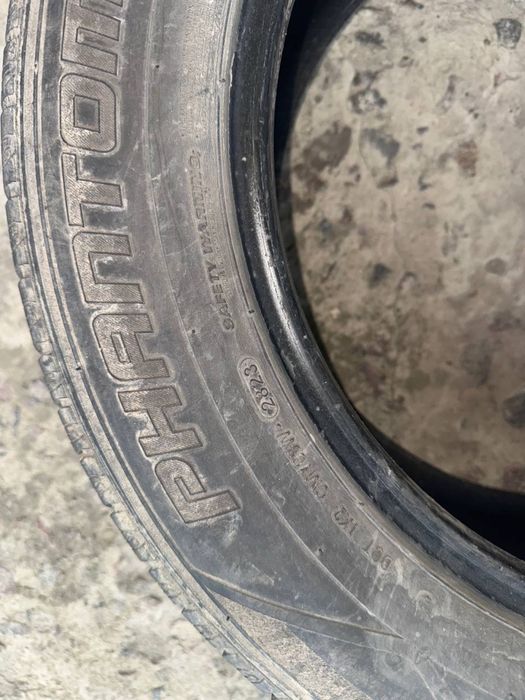 Шини 235/60 r18.