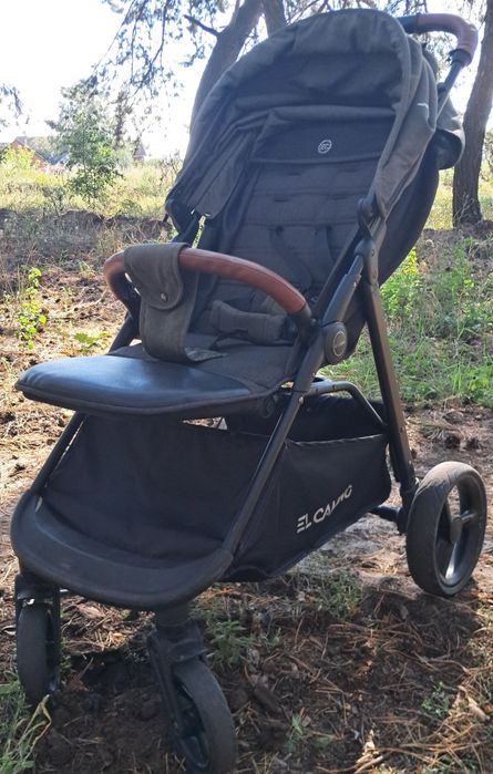 Прогулянкова дитяча коляска