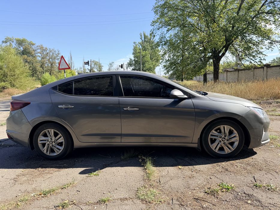 Продам Hyundai Elantra