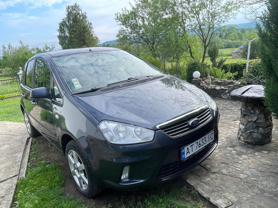 Автомобіль Ford C-Max