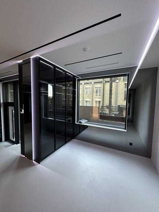 Продаж фасадне приміщення Преміум ремон,ЖК Кардінал вул.Тютюнника