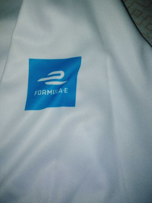 Audi Sport. Polo homem oficial