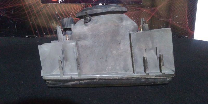 Ótica Esq Renault 9 (L42_)