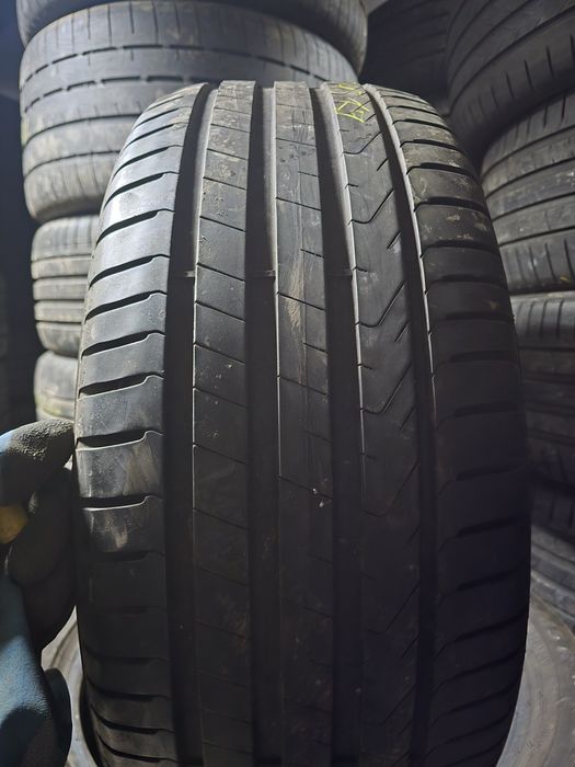 255/45R19 Pirelli Scorpion 100W