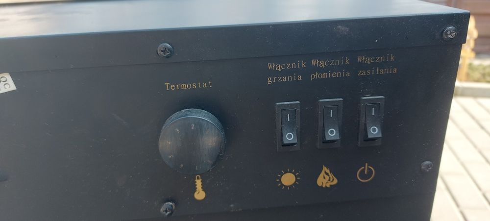 Kominek elektryczny