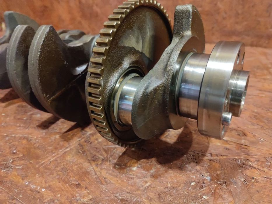 bmw e60lci / e61lci / e81 / e82 / e83 / e84 / e90 oryginalny wał korb