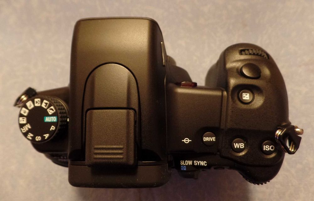 Sony DSLR-A700 Body in Immaculate Condition (C8)64737978085889124