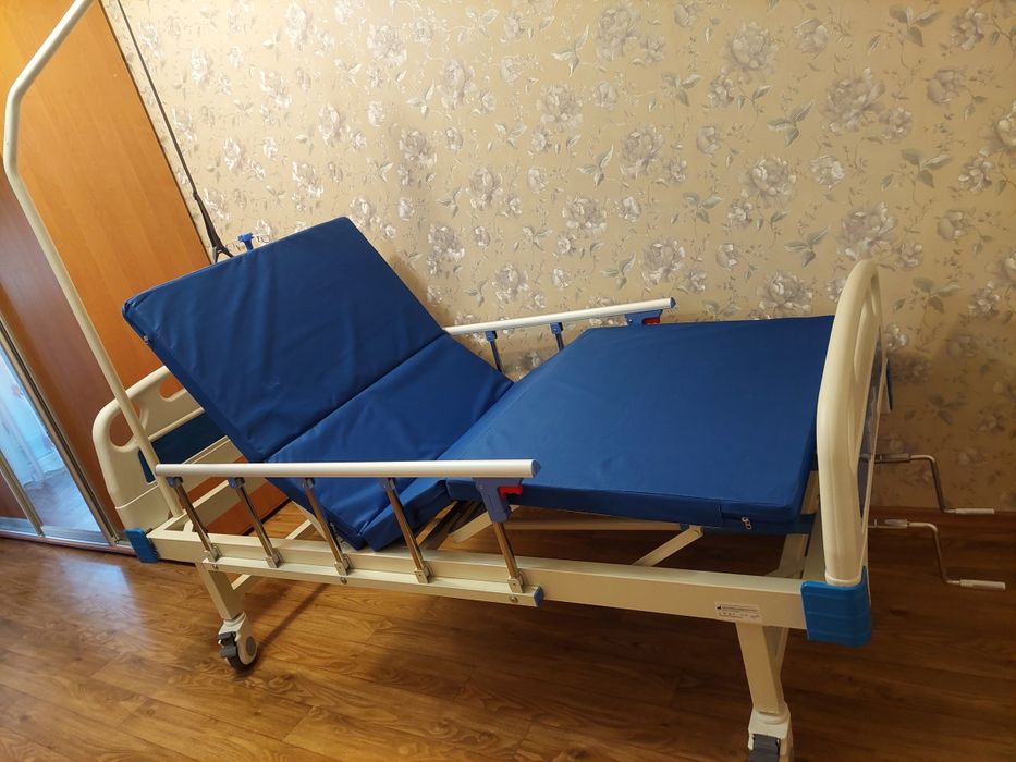 Продам медичне ліжко 4 секційне MED1-C09. Самовивіз м. Кам'янець-Подільський