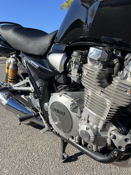 Yamaha XRJ 1300 de 2004