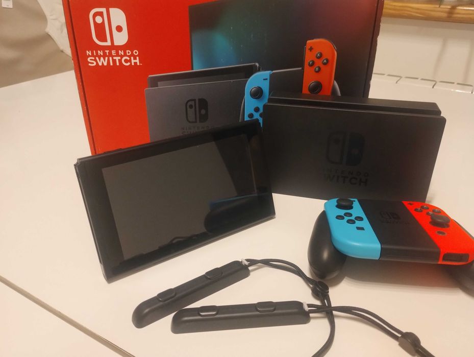 Nintendo Switch1（赤青） Zestaw Nintendo Switch OLED Niebieski Czerwony + Gra